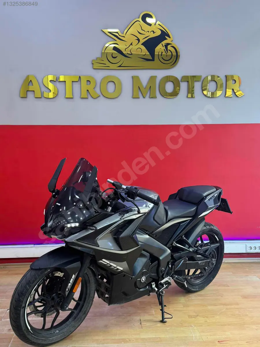 Bajaj Pulsar rs200 (2024) — 4. fotoğraf
