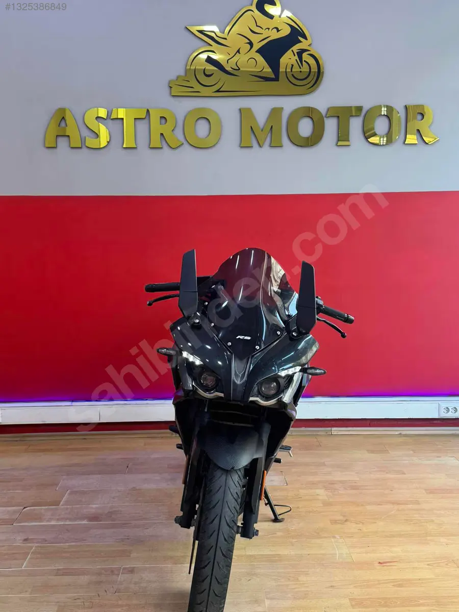 Bajaj Pulsar rs200 (2024) — 5. fotoğraf
