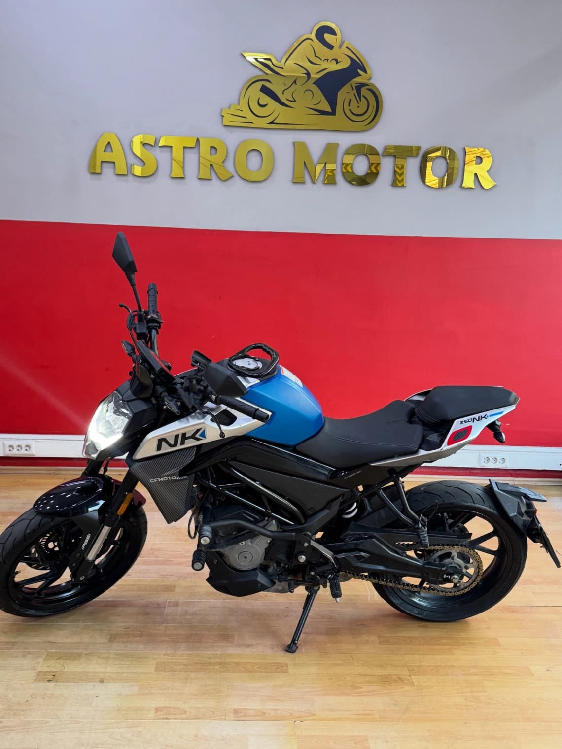 CFMOTO 250 NK (2024) — 3. fotoğraf