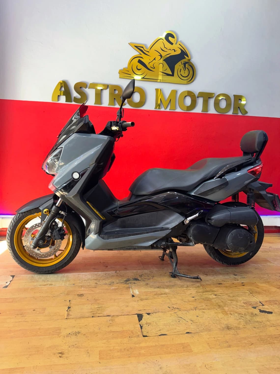 YAMAHA X-MAX 250 (2015) — 2. fotoğraf